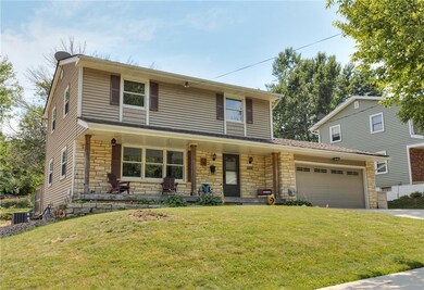 2626 Aurora Ave, Des Moines, IA 50310 - photo 2