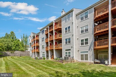 12 Fallen Tree Ct unit H, Halethorpe, MD 21227 - photo 3