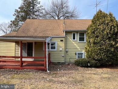 2609 Avon Ave, Reading, PA 19608 - photo 2