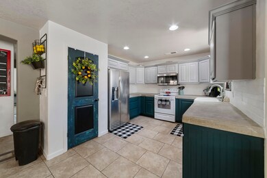 376 Main St, Ivins, UT 84738 - photo 6