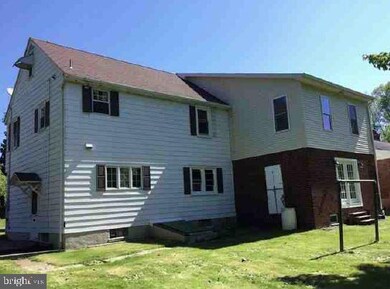 35 S Hollywood Blvd, Hazleton, PA 18202 - photo 4