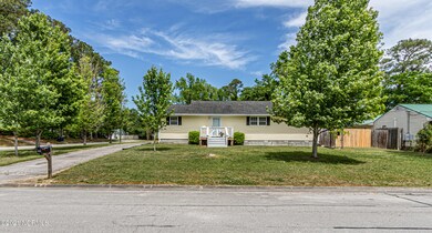 800 River St, Jacksonville, NC 28540 - photo 3