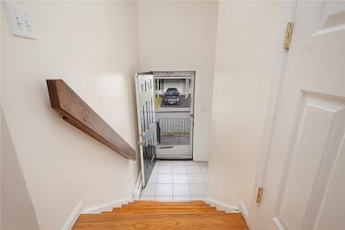565 Quaker Ln unit 58, West Warwick, RI 02893 - photo 5