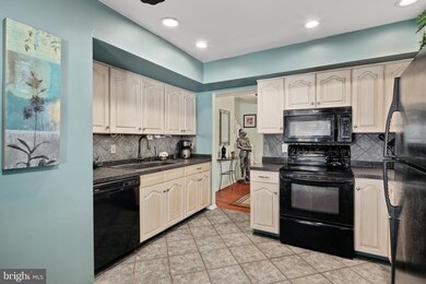 115 Merle Ln, Swedesboro, NJ 08085 - photo 4