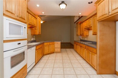 8936 Stonegate Way unit A, Indianapolis, IN 46227 - photo 7