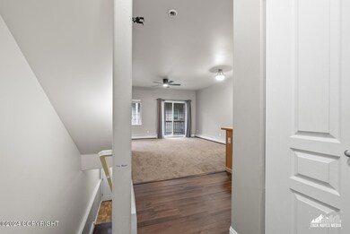 CP LR Door to Pantry