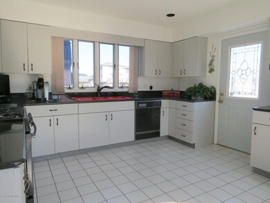 1212 Varuna Dr, Forked River, NJ 08731 - photo 7