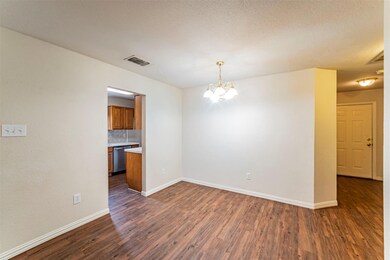 713 Rambling Ct, Granbury, TX 76049 - photo 7