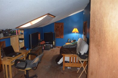 486 Old County Rd, Deering, NH 03244 - photo 7