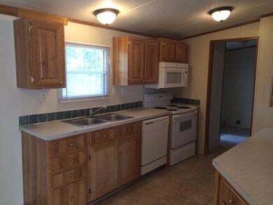 33177 Wedgewood Dr, Magnolia, TX 77354 - photo 6