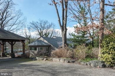 928 Childs Point Rd, Annapolis, MD 21401 - photo 5