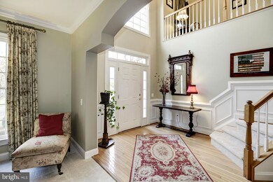 6811 Moly Dr, Falls Church, VA 22046 - photo 3