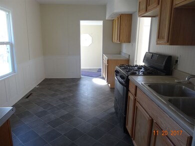 1514 S Hackley St, Muncie, IN 47302 - photo 6