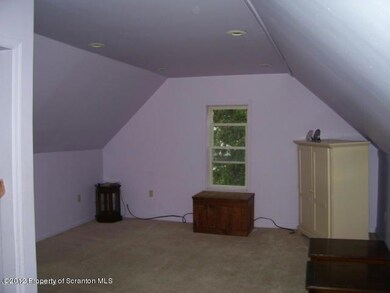 401 Ward St, Dunmore, PA 18512 - photo 6