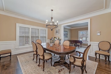 706 S Wright St, Naperville, IL 60540 - photo 7