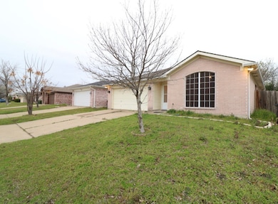 8028 Cannonwood Dr, Fort Worth, TX 76137 - photo 2