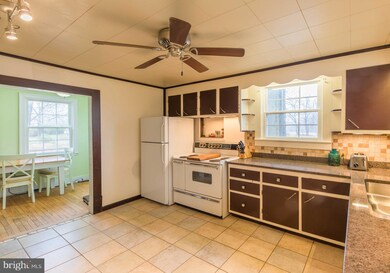 11711 Cedarville Rd, Brandywine, MD 20613 - photo 3