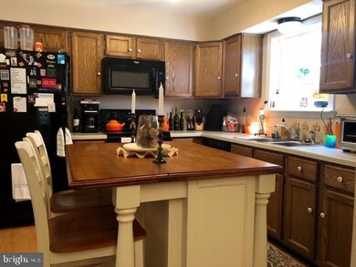 18114 Tompkins Ct, Dumfries, VA 22026 - photo 7