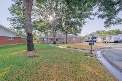 1345 Kathryn Ct, Hurst, TX 76053 - photo 2