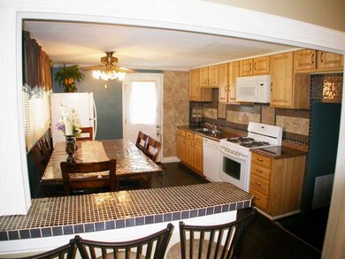 102 San Juan Rd, Carpentersville, IL 60110 - photo 6