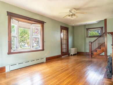 11 Sagamore St, Newport, RI 02840 - photo 3