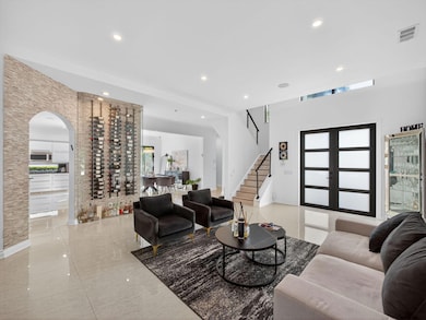 125 Pembroke Dr, Palm Beach Gardens, FL 33418 - photo 3