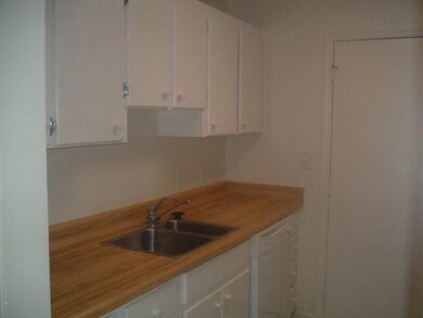 145 S Island Square Dr, Saint Simons Island, GA 31522 - photo 5