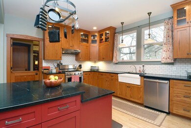 758 Laurel Ave, Des Plaines, IL 60016 - photo 4