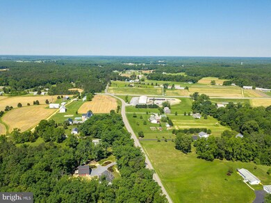 40610 Bishop Rd, Mechanicsville, MD 20659 - photo 4