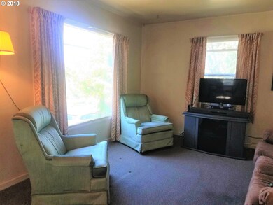 1908 Mt Hood St, Thedalles, OR 97058 - photo 4