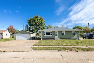 2905 N Pine St, Davenport, IA 52804 - photo 3