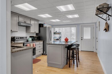 316 Webster St, Lewiston, ME 04240 - photo 4