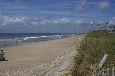 724 N Howe St, Southport, NC 28461 - photo 6