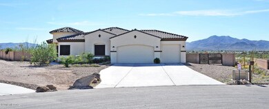 3 Car Garage