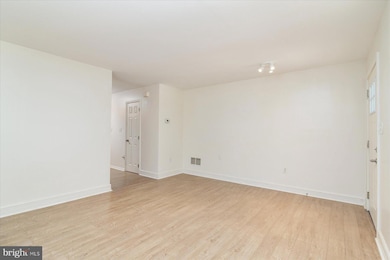 1037 Biltmore Ave, West River, MD 20778 - photo 5