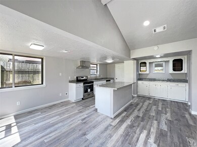 3511 Saratoga Dr, Houston, TX 77088 - photo 7