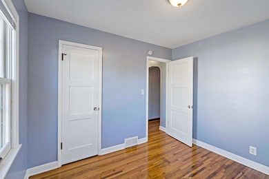 5400 Nokomis Ave Bedroom