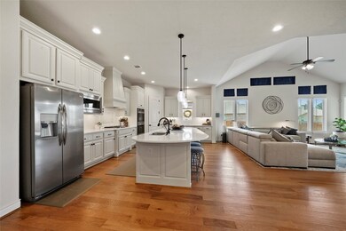 14004 S Evergreen Ridge Ct, Conroe, TX 77384 - photo 5