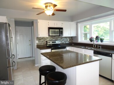 7804 Limestone Ct, Ellicott City, MD 21043 - photo 5