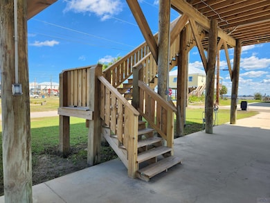 136 Collins Ln, Grand Isle, LA 70358 - photo 7