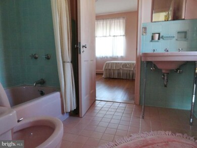 3404 Fallstaff Rd, Baltimore, MD 21215 - photo 5