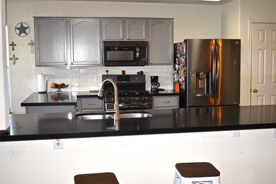 3017 Community Dr, Alvin, TX 77511 - photo 6