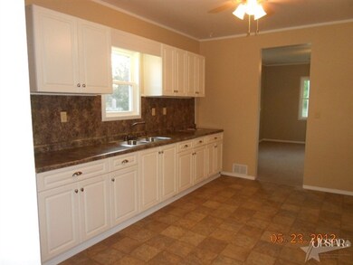 512 Railroad St, Warren, IN 46792 - photo 2