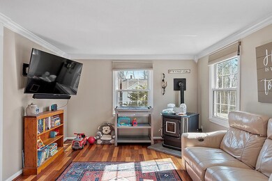 272 Central St, East Hampstead, NH 03826 - photo 6