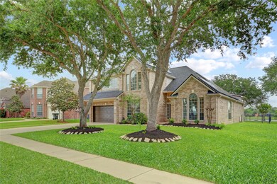 2701 Sunfish Dr, a lake front marvel !!