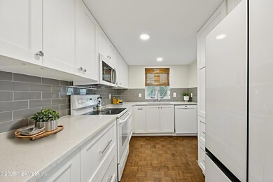 2912 St Johns Ave unit 17, Jacksonville, FL - photo 2