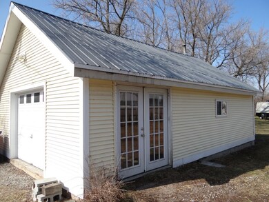 72 Huntington Rd, Richmond, VT 05477 - photo 3