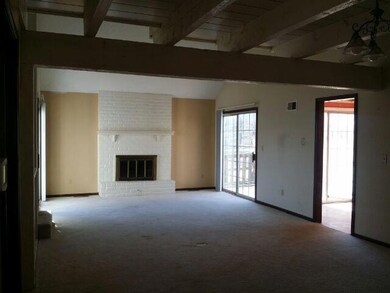 10168 Edelweiss Cir, Shawnee, KS 66203 - photo 4