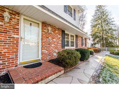 291 S Woodmont Dr, Downingtown, PA 19335 - photo 2