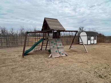 8732 NE Wolf Rd, Elgin, OK 73538 - photo 7